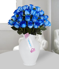 Blue Roses in Vazo