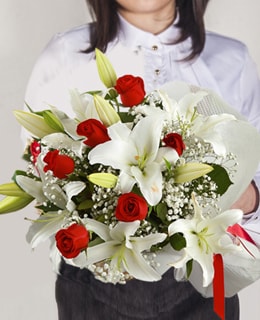 Lilies and Roses Bouquet